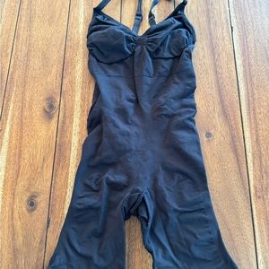 SKIMS Black Shapewear Bodysuit with Sweetheart Neckline